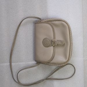 Vintage Liz Claiborne tan purse
